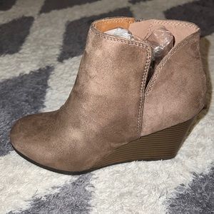 Soda Ability - Taupe Mid Ankle Bootie wedge size 7